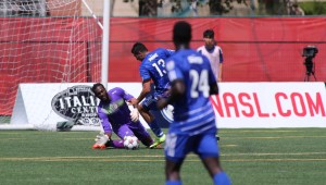 Atlanta's Steward Ceus makes a save (Photo: FC Edmonton)